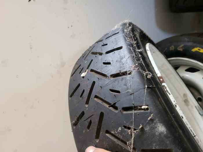 Pneu pirelli hankook 14 pouce 2
