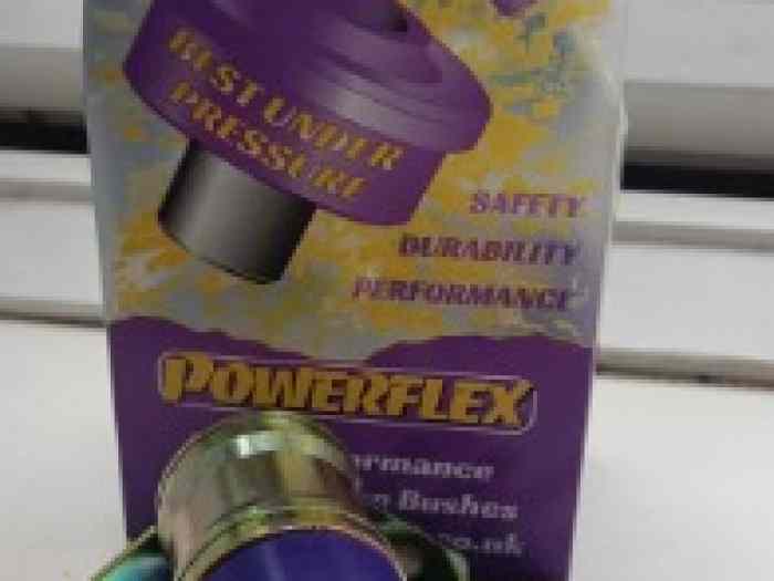 Silentbloc powerflex de triangle position arrière pour 106/saxo équipée d