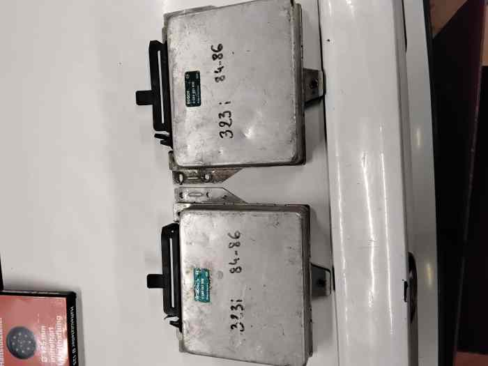 Boitier injection BOSCH 0280 001 308 BMW E30 323 I 1