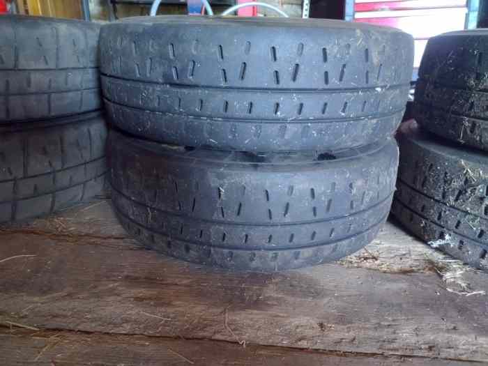 Vends pneus Pirelli 14 rk5 rkw7