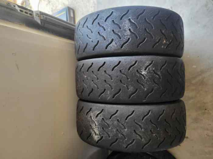 Pneu pirelli hankook 14 pouce 4