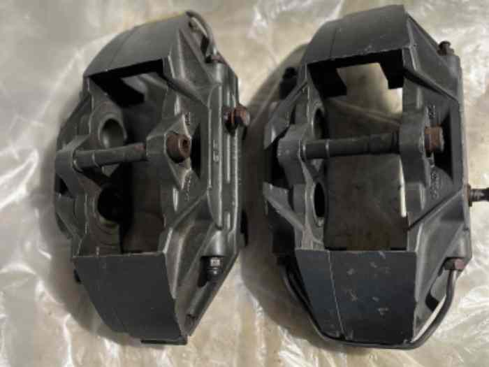 2 étriers AP Racing ap co 3307 4