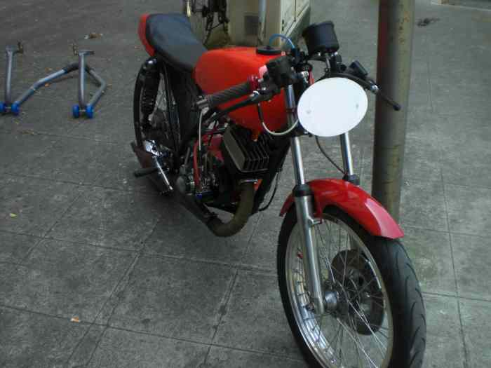 125 KAWASAKI 1976 competition 4