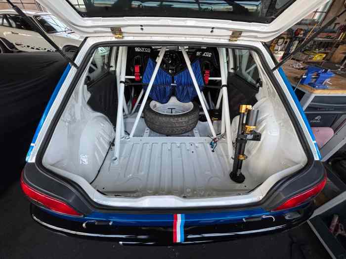 Peugeot 306 maxi . 5