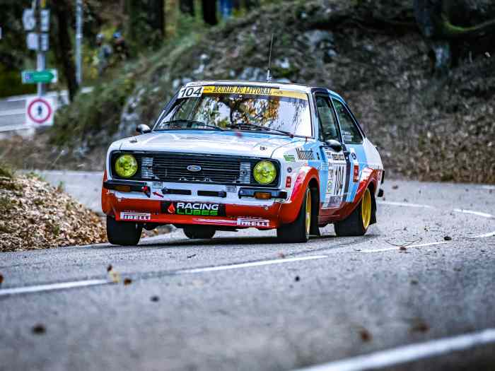 Ford escort rs2000