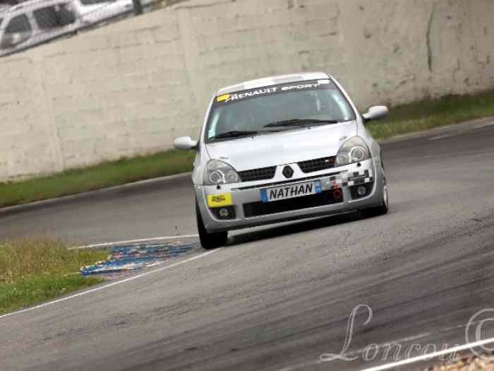 Clio 2 RS piste 0