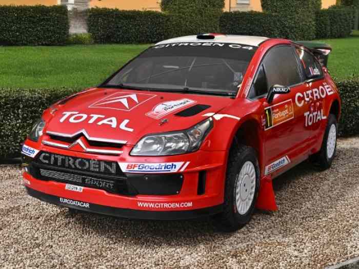 Citroen C4 WRC ex Loeb / Ogier