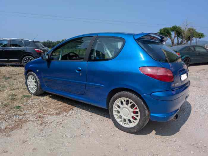 Peugeot 206 moteur 2.0 S16 préparé Trackday Circuit 2