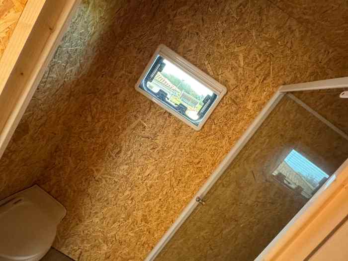 Camion Volvo 7 couchages autonome 3