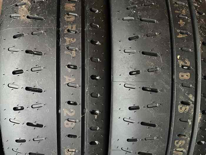 Pirelli 195/50-16 RA7+A