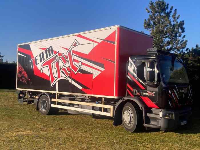 Camion atelier et couchage 0