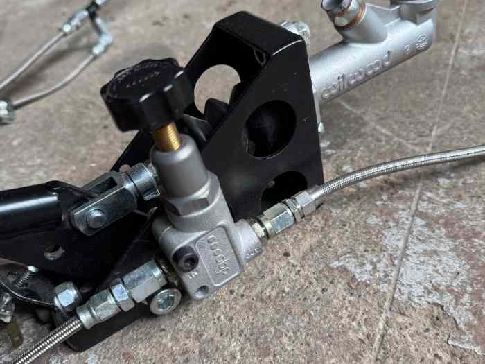 Étrier arrière brembo Subaru sti et FAM hydraulique wilwood 5