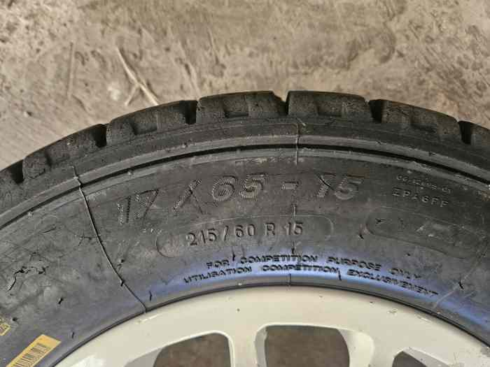 Pneus Michelin XL92 17/65/15 0