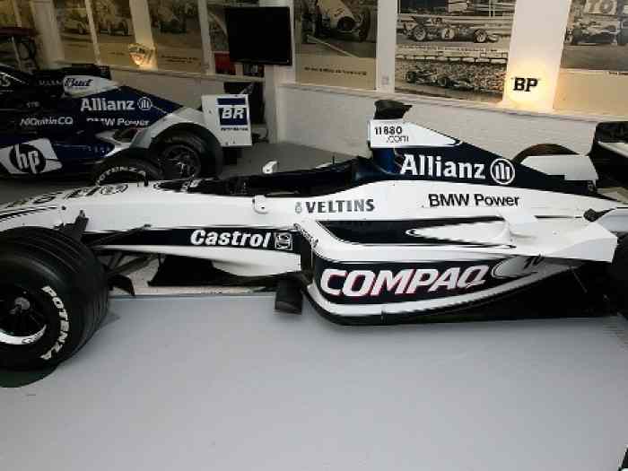 authentique roue de formule 1 williams f1 FW22 3