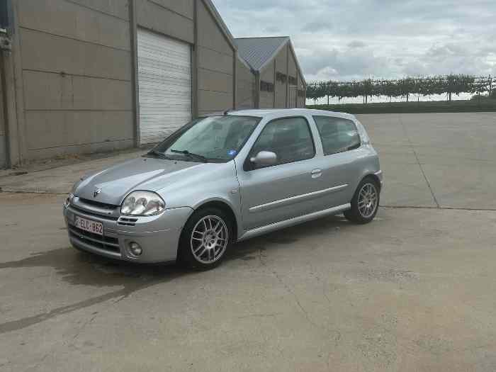 Renault Clio 172 phase 1 0