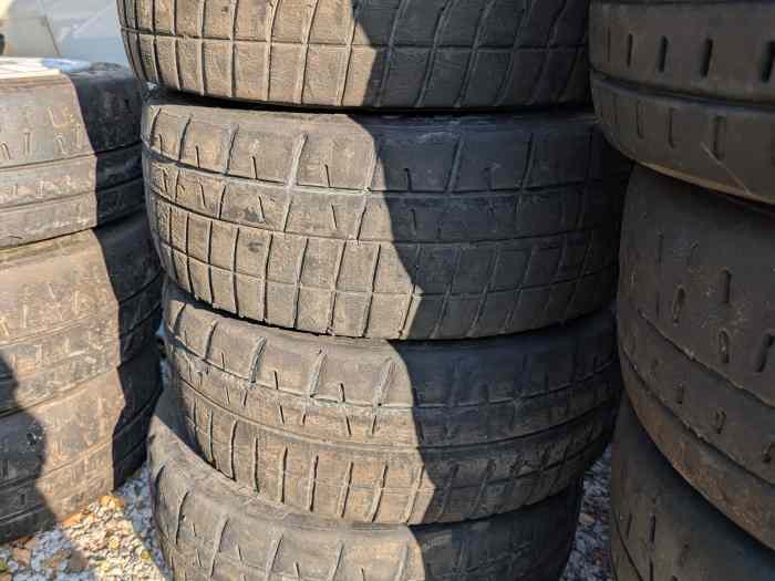 Pneu et jante en 15 Pirelli 3