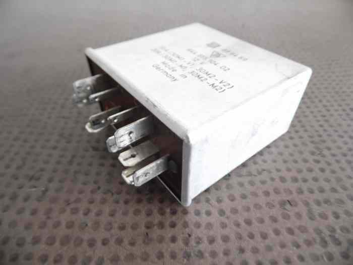 RELAIS 94461510402 DOUBLE MOTOVENTILATEUR PORSCHE 944 2