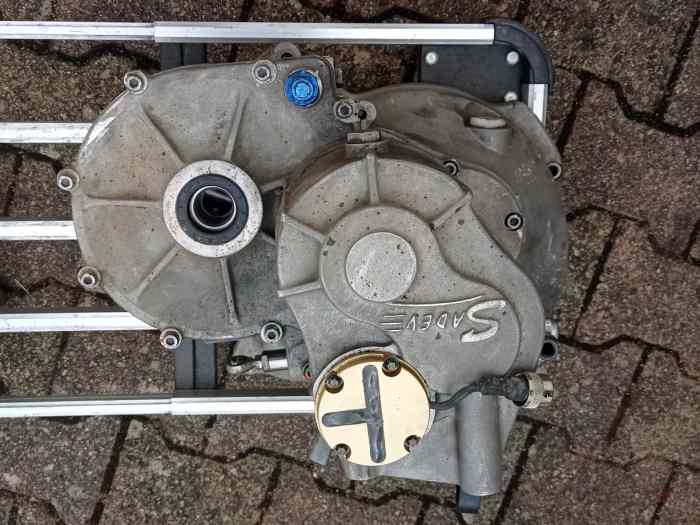 Vends boîte de vitesse C2R2 0
