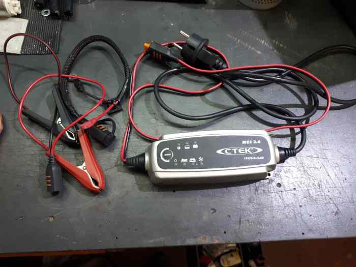 Chargeur batterie Ctek
