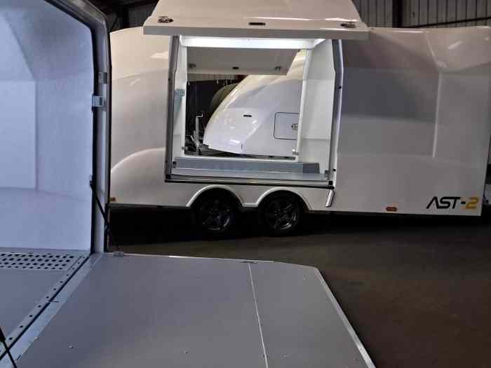EN STOCK / 3 Remorque porte voiture fermée AutoSportTrailer AST-2 4