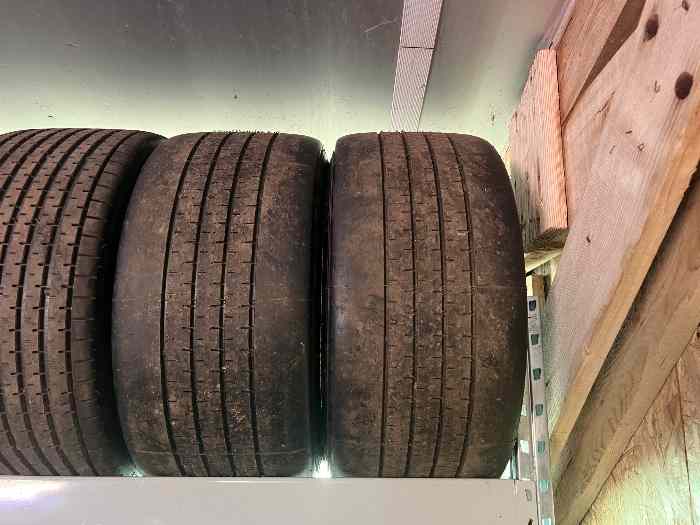 Lot de pneus Michelin VHC en 15. Ideal Porsche ou Alpine 1