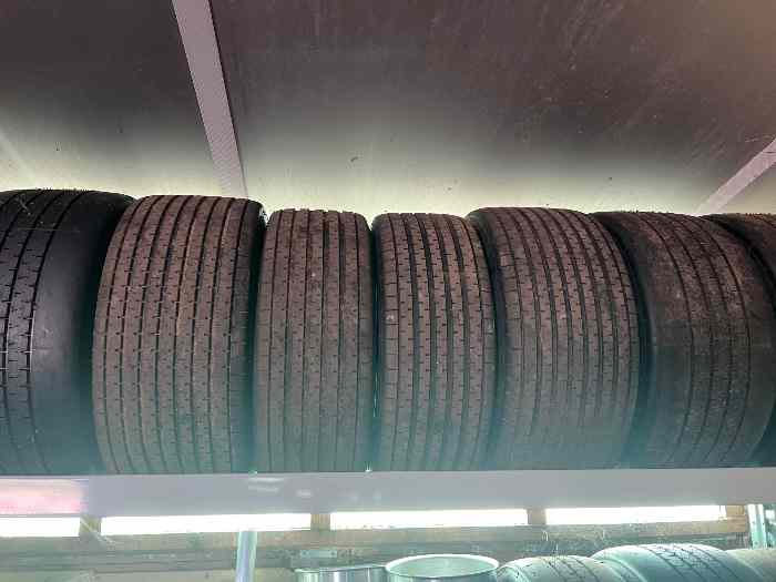 Lot de pneus Michelin VHC en 15. Ideal Porsche ou Alpine 2