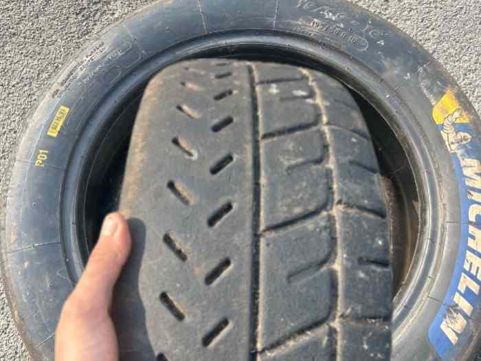 Pneus Michelin P01 neuf 1