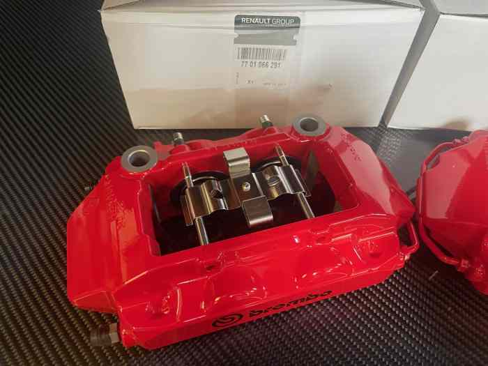Lot de 2 étriers BREMBO Clio Mégane RS 1