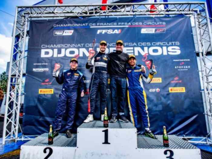 Baquet disponible Peugeot 208 Racing Cup - Lédenon TC France 12/14 Sept. 2
