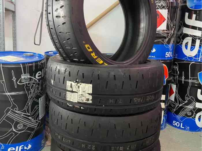 Brand new set of Pirelli RA5 18 inch 0