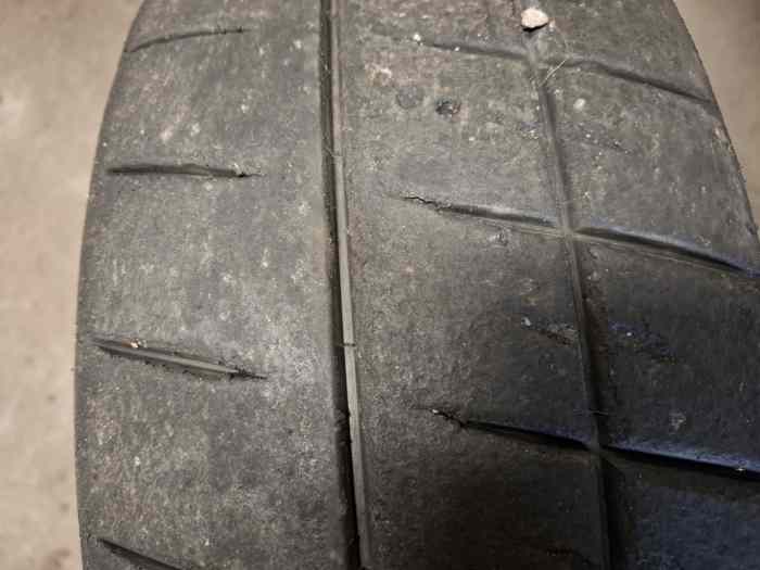 Pneu michelin 16 1