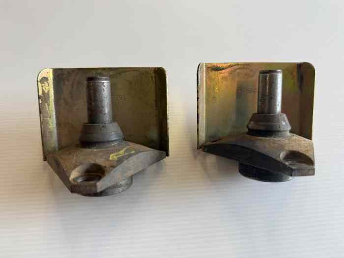 lot 2 pyramides PT E CLIO S1600