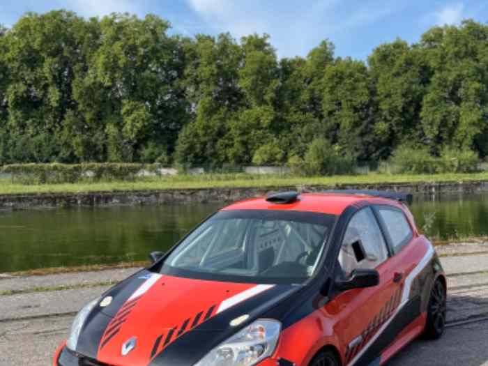 RENAULT CLIO 3 CUP X85 4
