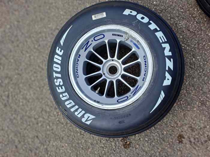 authentique roue de formule 1 williams...