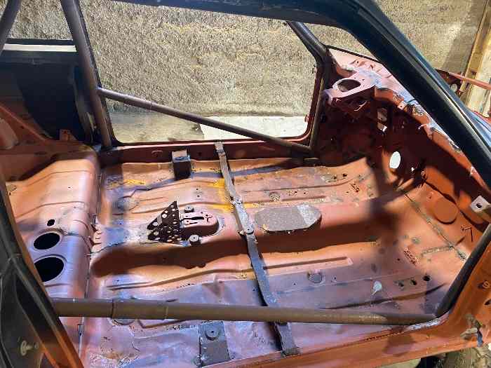 Caisse Peugeot 205 vhc arceau matter 3