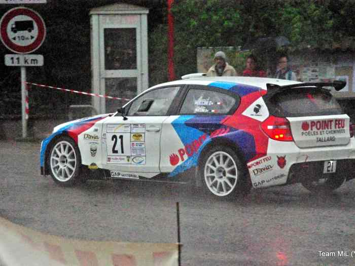 bmw 120i maxi 0