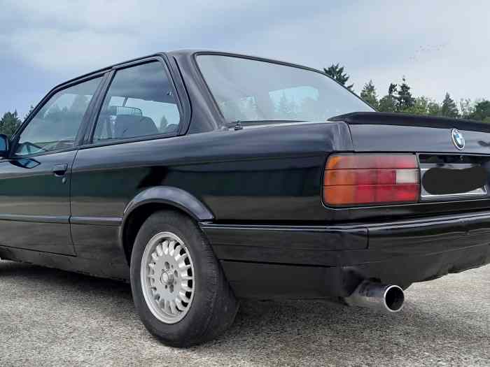 BMW 318is e30 1