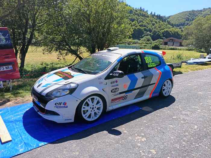 Clio 3 cup x85 1