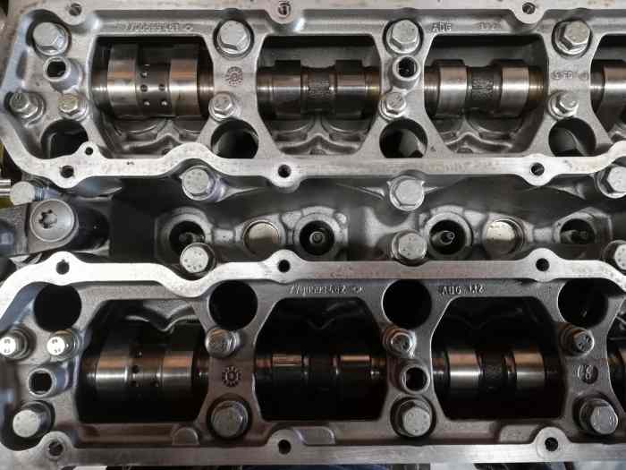 CULASSE RENAULT CLIO 1,8 16V 3