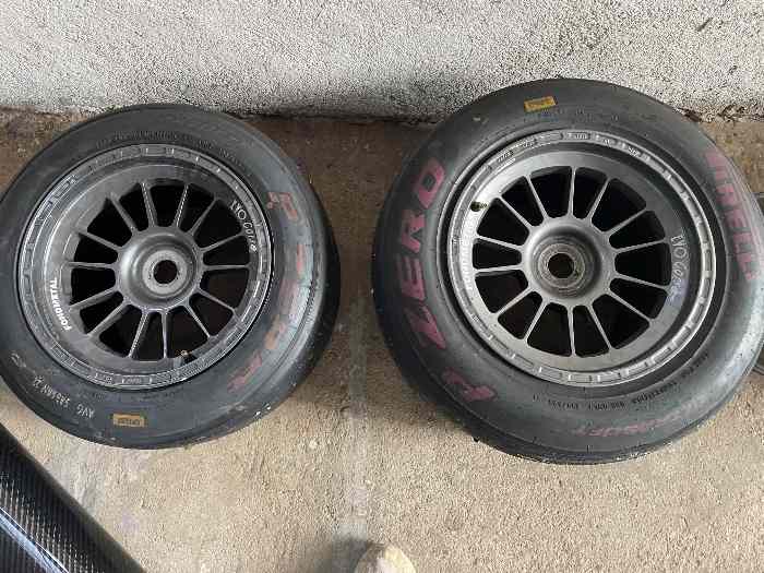 Pneus Pirelli ultra soft 0