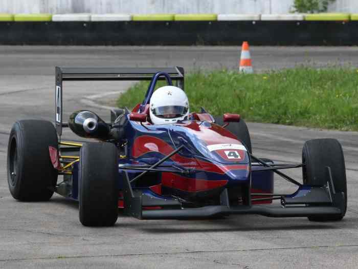 Vend dallara 399 evo 301 avec remorque...