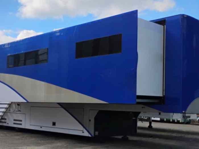 Semi remorque Motorhome : Bureaux + Chargement 1