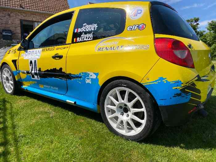 Renault clio 3 F2000/14 0