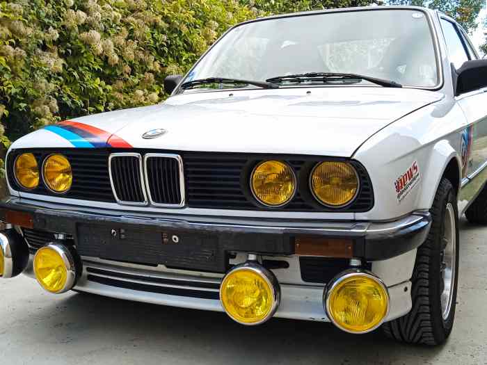 rampe de phares BMW E30