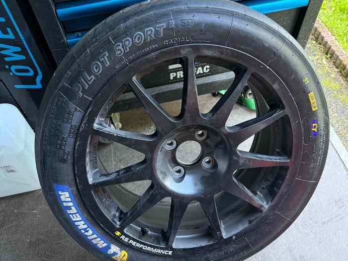 Pneus Michelin R31 17 pouces 0
