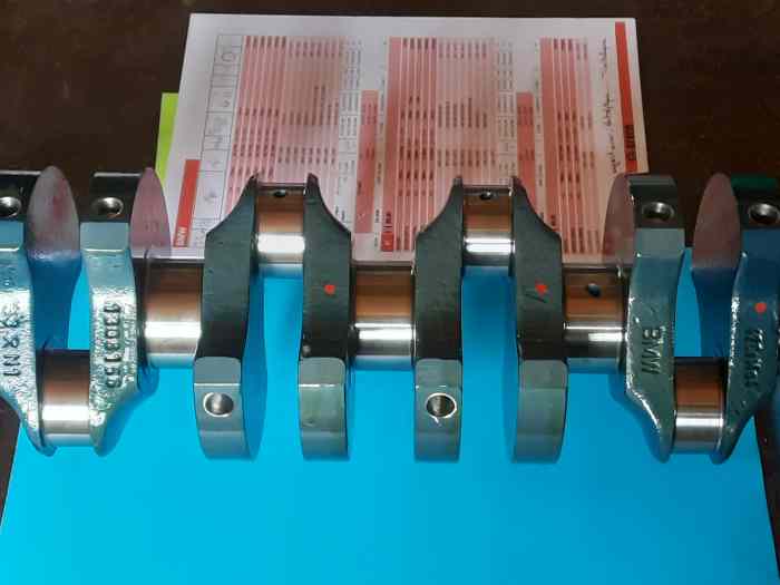 Vilebrequin neuf Origine BMW M3 E30 0