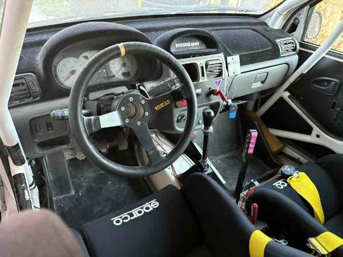 Clio 2 RS gr. N boite sadev 3