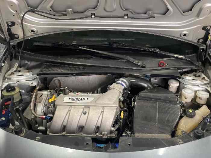 Vrai Clio R3 Max ( pas d