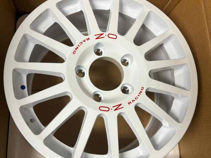 Skoda Fabia S2000 NEW parts warehouse sale 2
