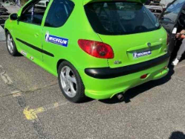 Peugeot 206 f 2000 1